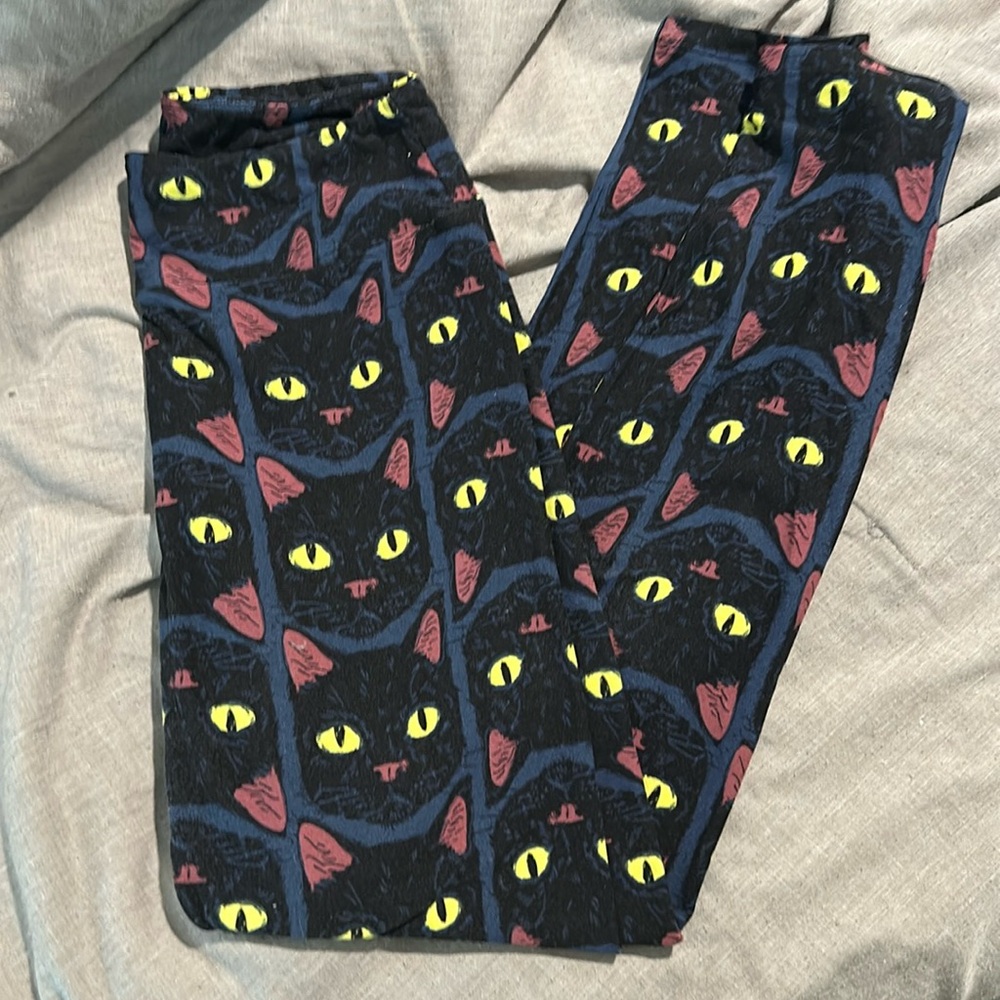 LULAROE OS Cat Eye Halloween Leggings
